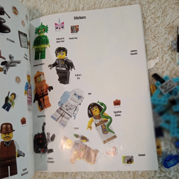 LEGO Movie Ultimate Sticker Collection - Picture 4 of 9
